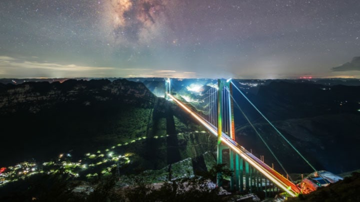 昕诺飞点亮世界第一高桥花江峡谷大桥,以照明科技赋能超级工程